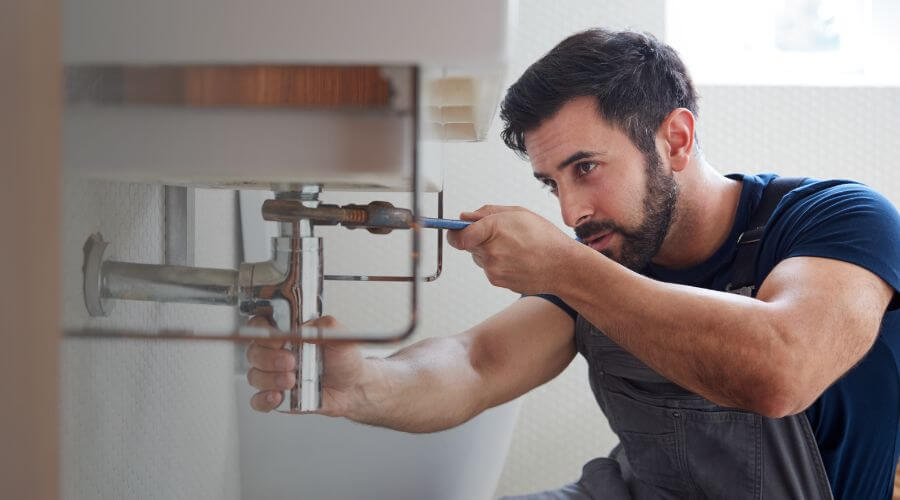 Expert burst pipe repair services in Corrigan, TX